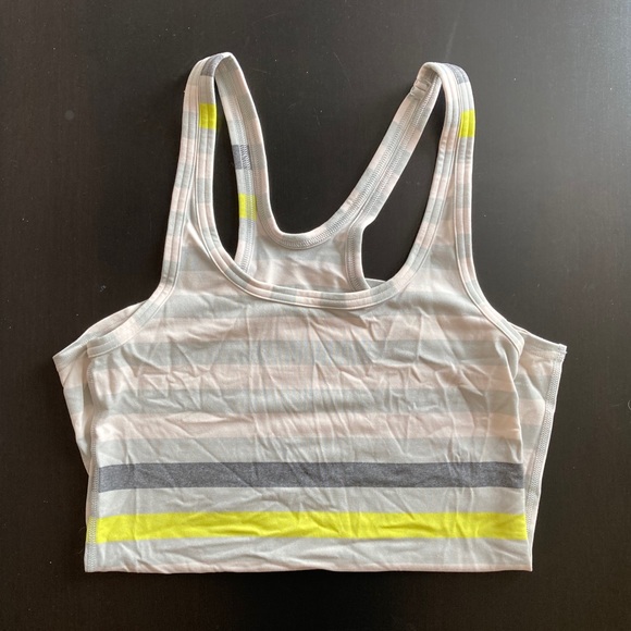 Lululemon tank - Picture 1 of 3
